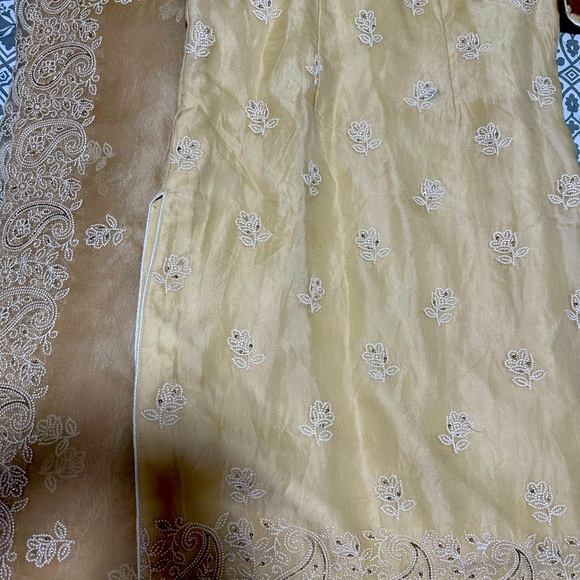 Punjabi suit ♥️ - Picture 4 of 8